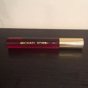 Michael Kors Sexy Ruby Roller